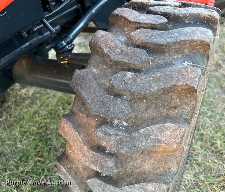 image for item DQ2313 Kubota B21  tractor