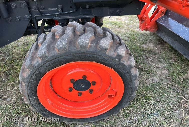 image for item DQ2313 Kubota B21  tractor