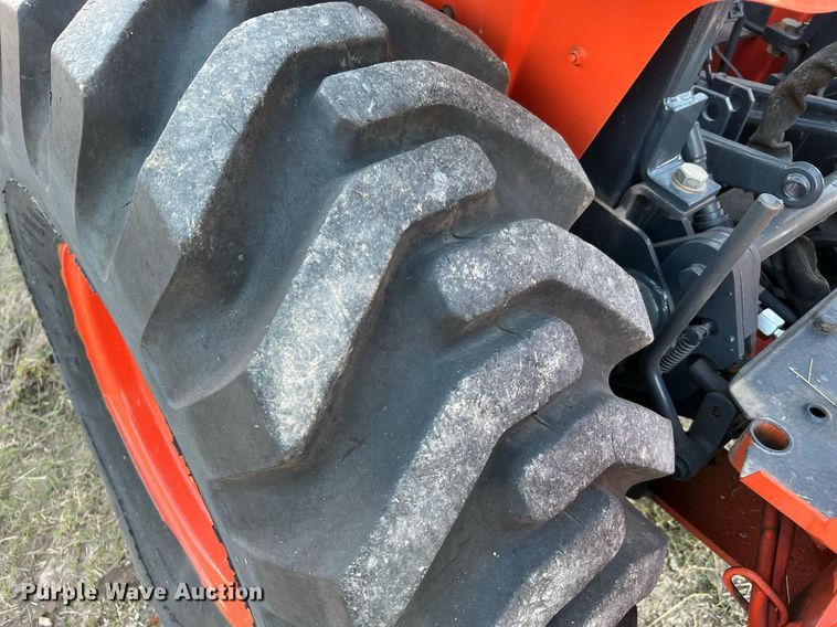 image for item DQ2313 Kubota B21  tractor