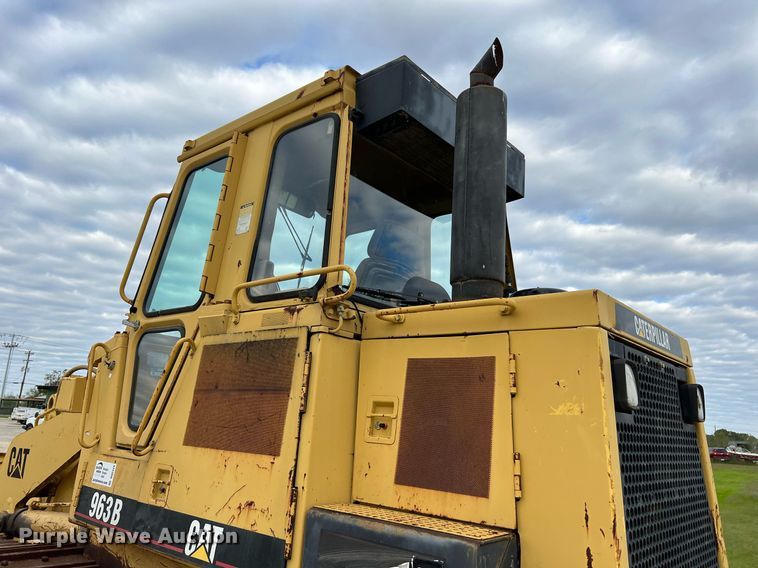 image for item DQ2319 1995 Caterpillar 963B  track loader
