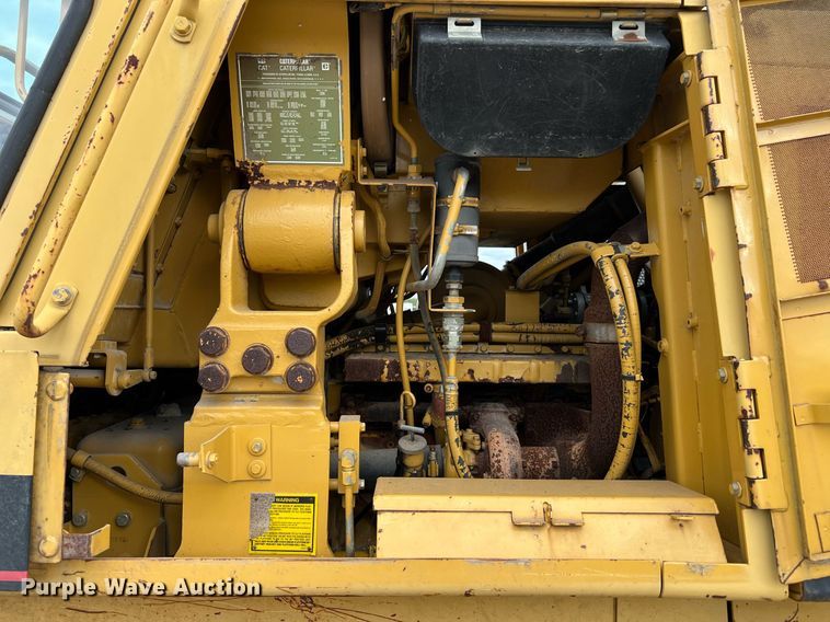 image for item DQ2319 1995 Caterpillar 963B  track loader