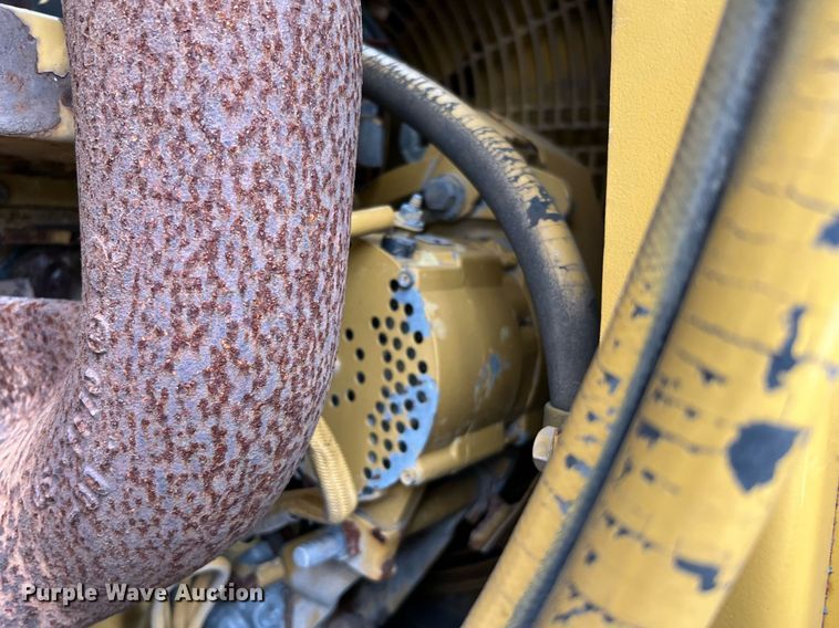 image for item DQ2319 1995 Caterpillar 963B  track loader