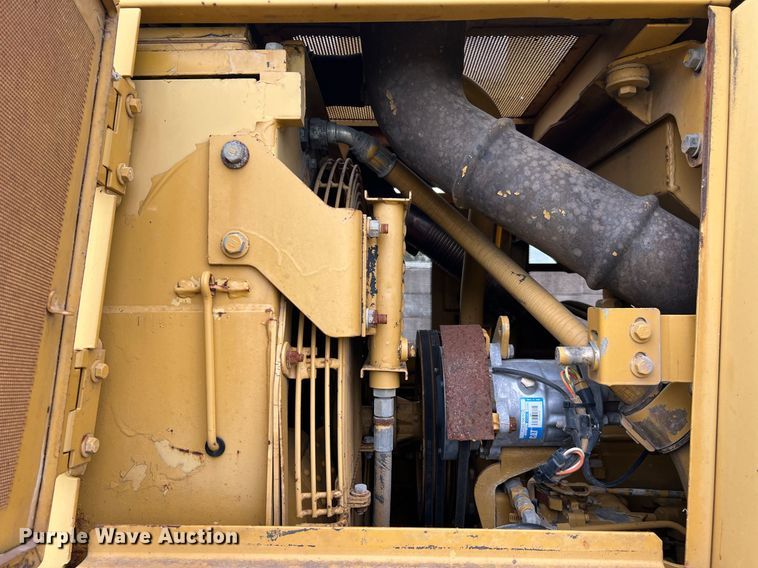 image for item DQ2319 1995 Caterpillar 963B  track loader