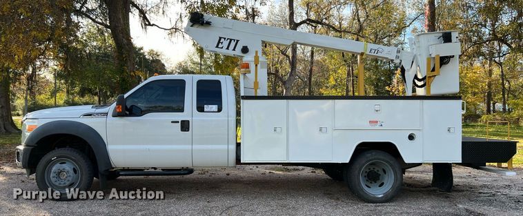 image for item DQ2323 2012 Ford F550 XLT  SuperCab bucket truck