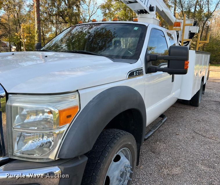 image for item DQ2323 2012 Ford F550 XLT  SuperCab bucket truck