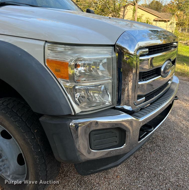 image for item DQ2323 2012 Ford F550 XLT  SuperCab bucket truck