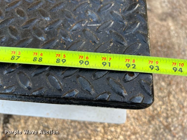 image for item DQ2323 2012 Ford F550 XLT  SuperCab bucket truck