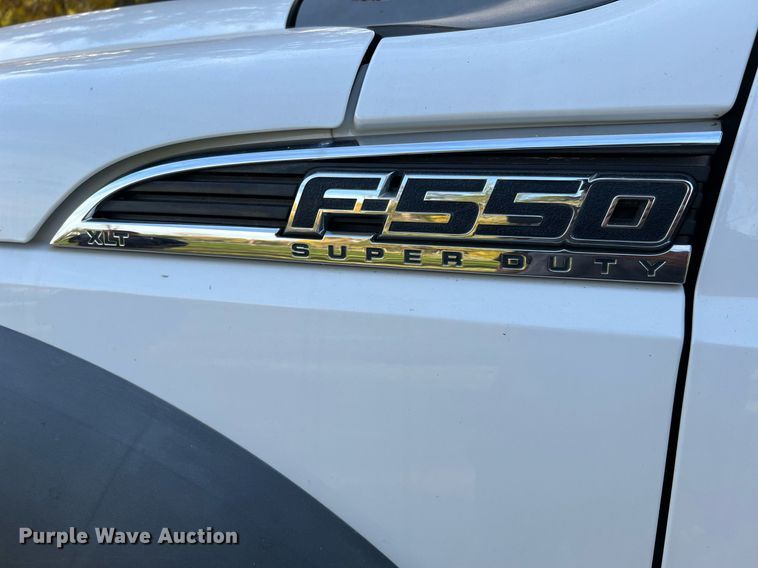 image for item DQ2323 2012 Ford F550 XLT  SuperCab bucket truck