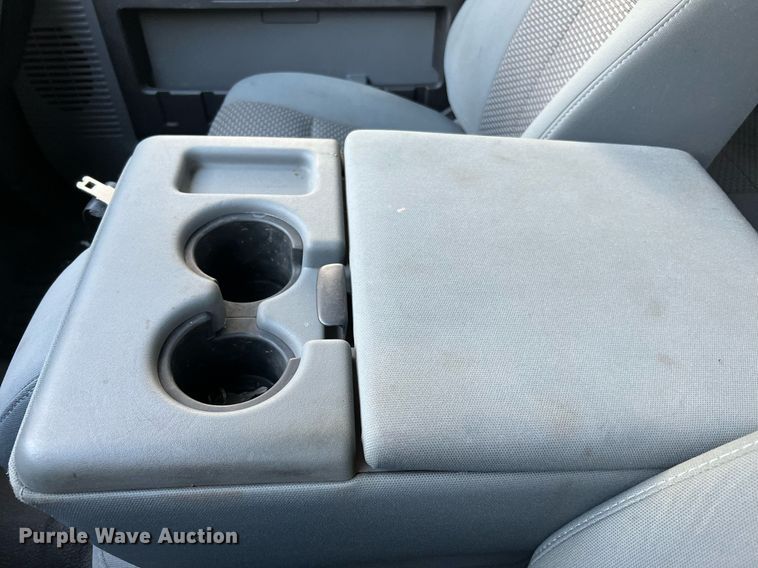 image for item DQ2323 2012 Ford F550 XLT  SuperCab bucket truck