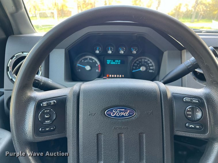 image for item DQ2323 2012 Ford F550 XLT  SuperCab bucket truck