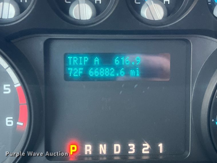 image for item DQ2323 2012 Ford F550 XLT  SuperCab bucket truck