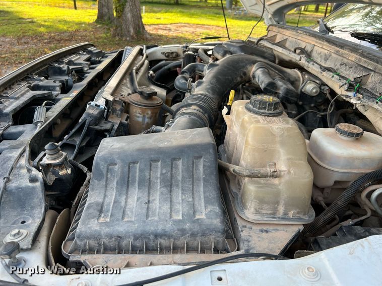 image for item DQ2323 2012 Ford F550 XLT  SuperCab bucket truck