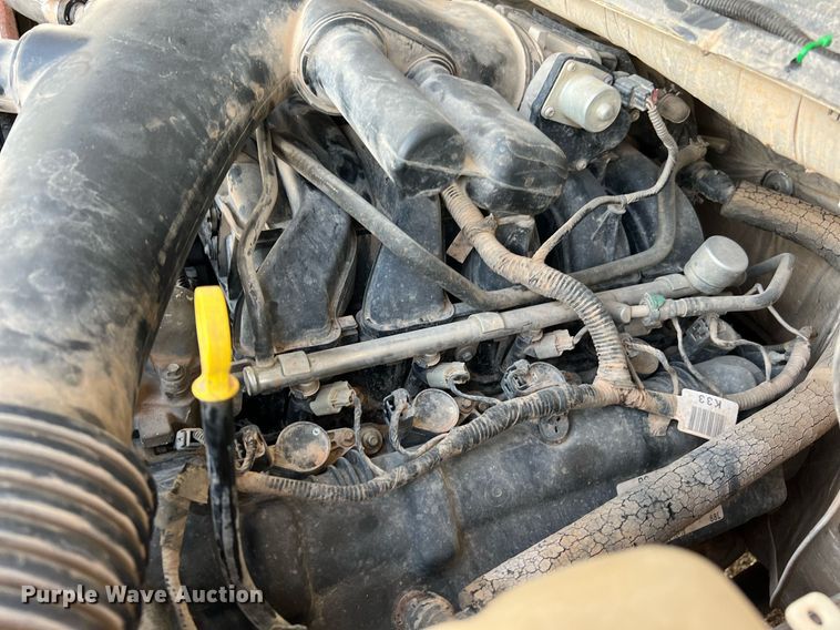 image for item DQ2323 2012 Ford F550 XLT  SuperCab bucket truck