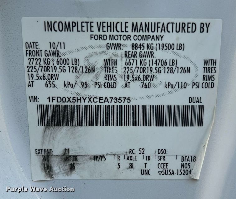 image for item DQ2323 2012 Ford F550 XLT  SuperCab bucket truck