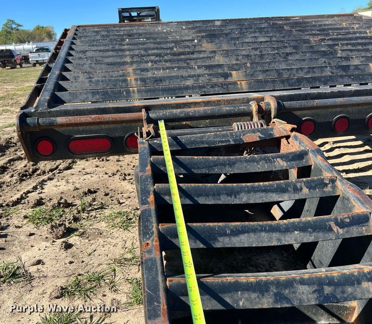 image for item DQ2325 2015 PJ  equipment trailer