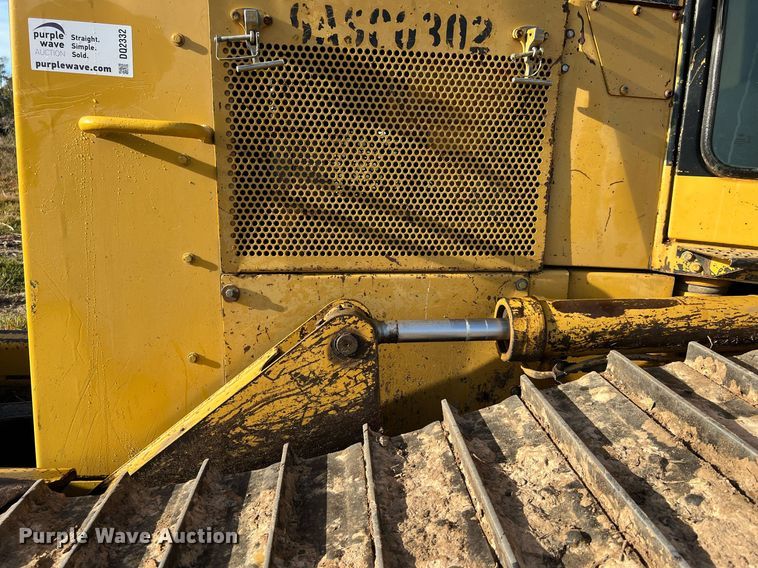 image for item DQ2332 1998 Caterpillar D5M LGP  dozer