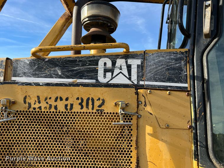 image for item DQ2332 1998 Caterpillar D5M LGP  dozer