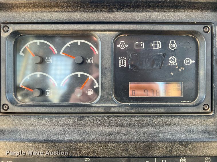 image for item DQ2332 1998 Caterpillar D5M LGP  dozer