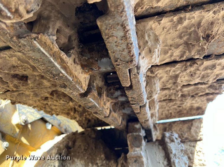 image for item DQ2332 1998 Caterpillar D5M LGP  dozer