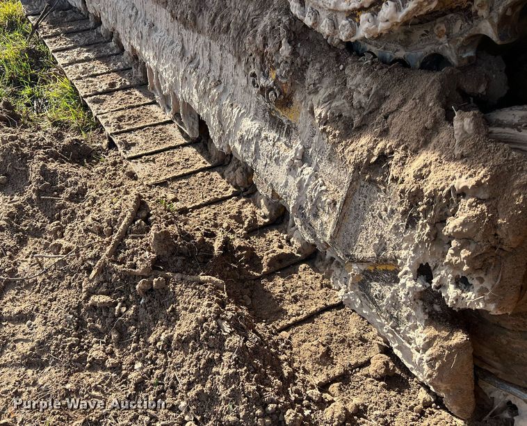 image for item DQ2332 1998 Caterpillar D5M LGP  dozer