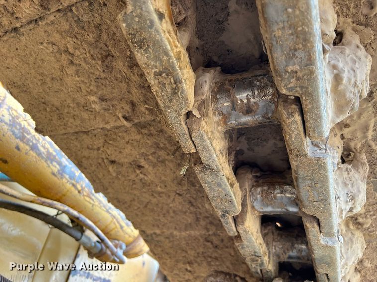 image for item DQ2332 1998 Caterpillar D5M LGP  dozer