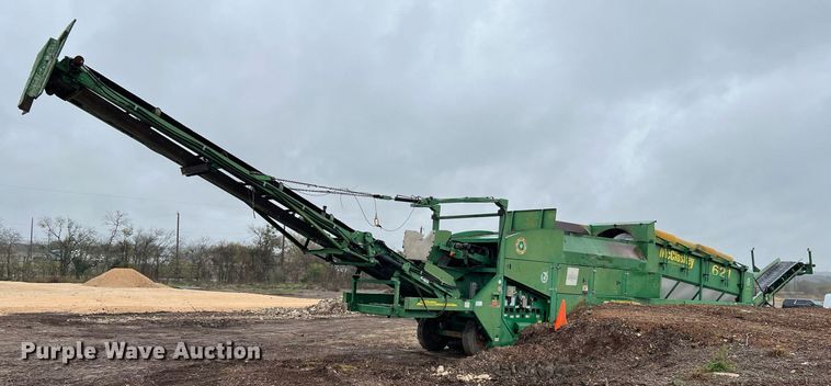 image for item DQ2337 2014 McCloskey 621RE  trommel screen