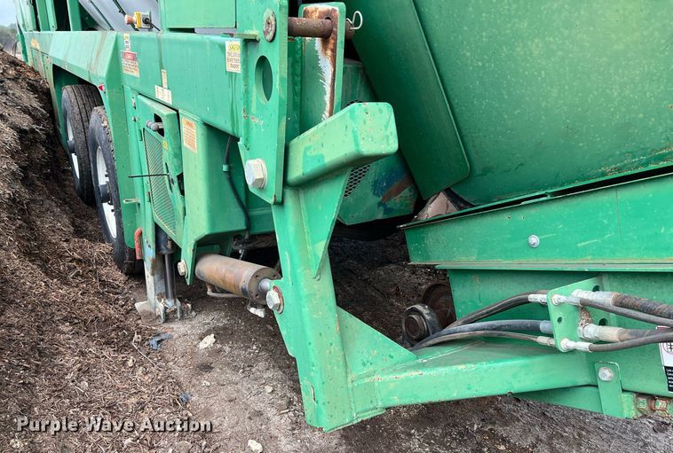 image for item DQ2337 2014 McCloskey 621RE  trommel screen