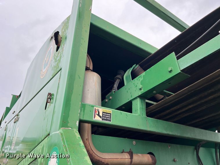 image for item DQ2337 2014 McCloskey 621RE  trommel screen