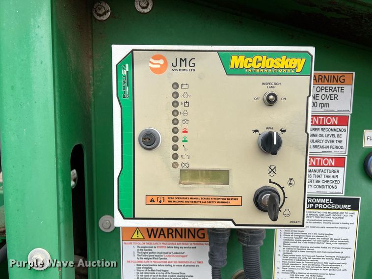 image for item DQ2337 2014 McCloskey 621RE  trommel screen