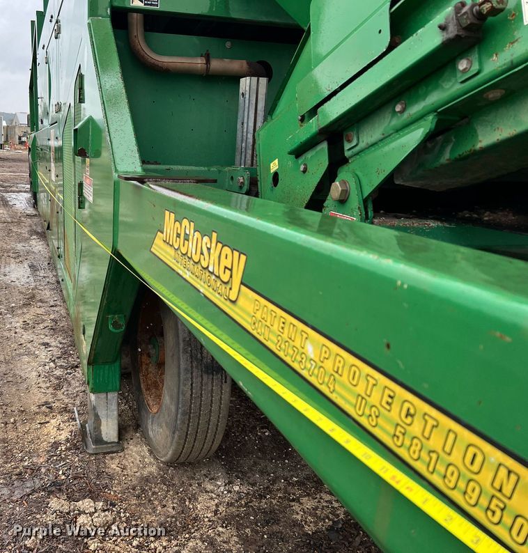 image for item DQ2337 2014 McCloskey 621RE  trommel screen