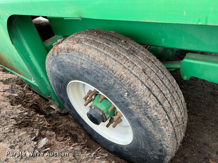 image for item DQ2337 2014 McCloskey 621RE  trommel screen