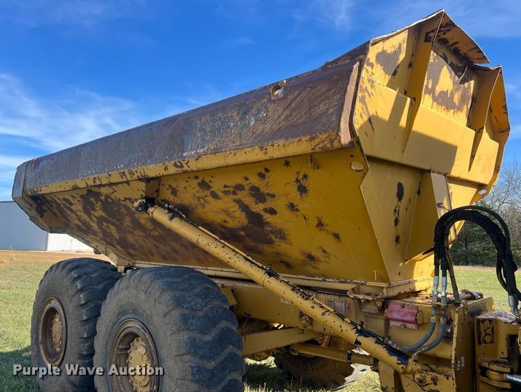 image for item DQ6710 1997 Caterpillar D300E  haul truck