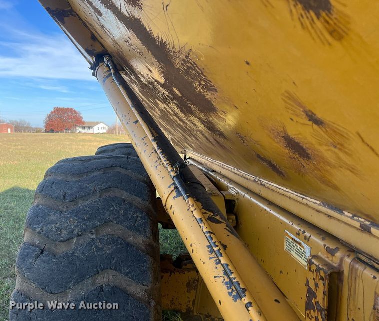 image for item DQ6710 1997 Caterpillar D300E  haul truck