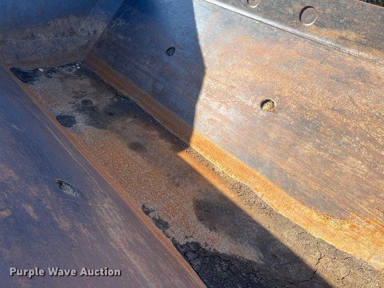 image for item DQ6710 1997 Caterpillar D300E  haul truck