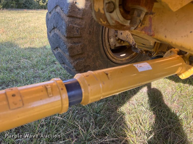 image for item DQ6710 1997 Caterpillar D300E  haul truck