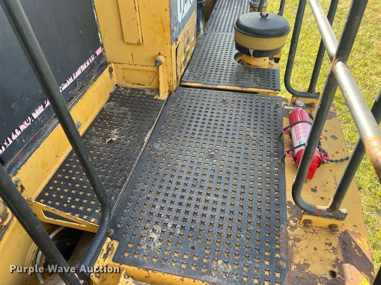 image for item DQ6710 1997 Caterpillar D300E  haul truck