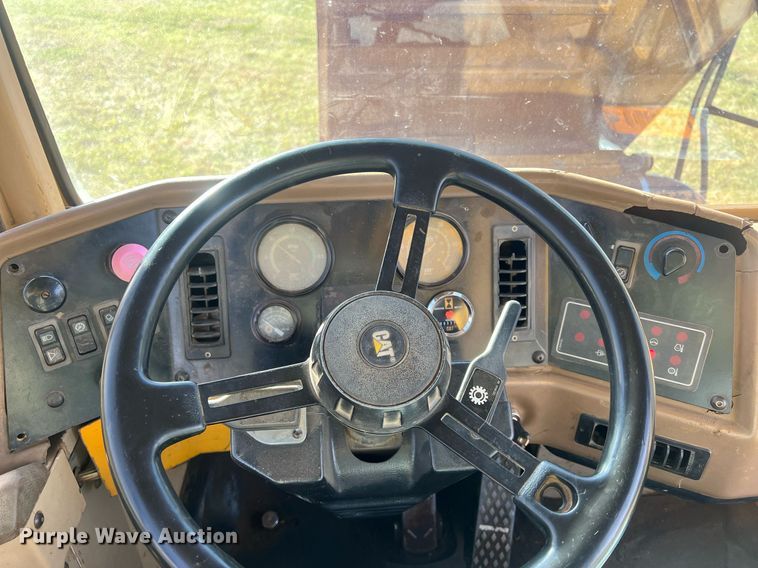 image for item DQ6710 1997 Caterpillar D300E  haul truck