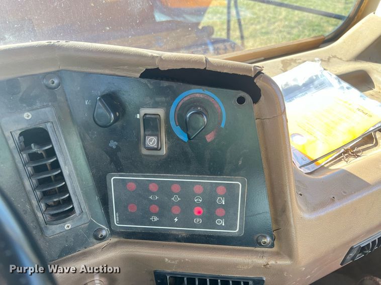 image for item DQ6710 1997 Caterpillar D300E  haul truck