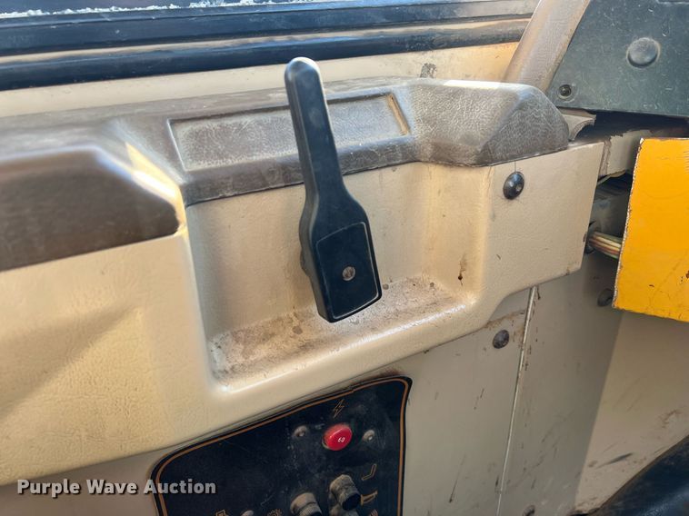 image for item DQ6710 1997 Caterpillar D300E  haul truck