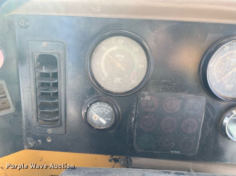 image for item DQ6710 1997 Caterpillar D300E  haul truck