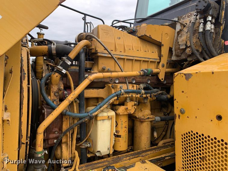 image for item DQ6710 1997 Caterpillar D300E  haul truck