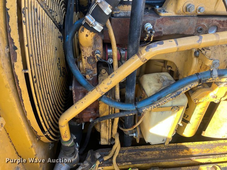 image for item DQ6710 1997 Caterpillar D300E  haul truck