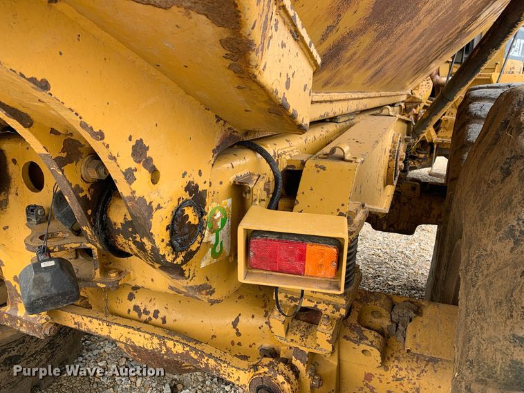 image for item DQ6710 1997 Caterpillar D300E  haul truck