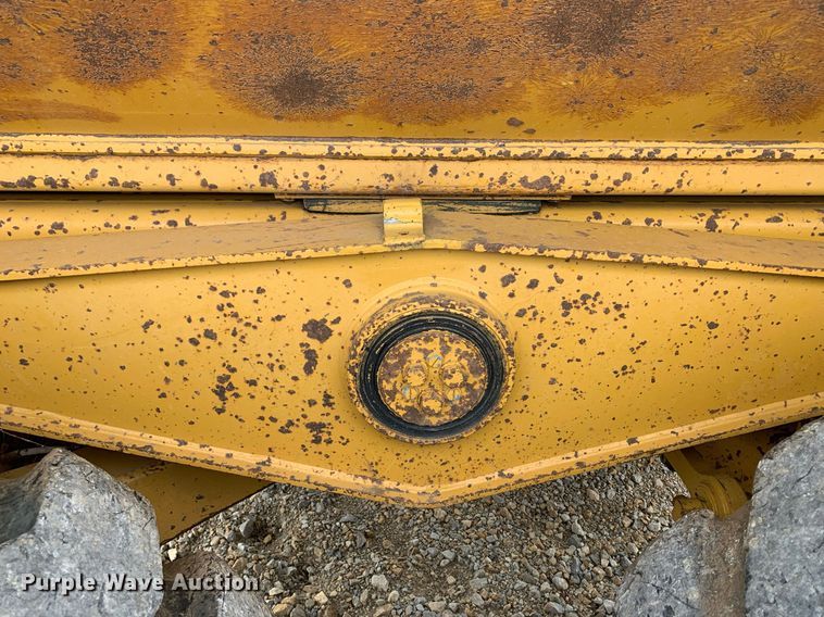 image for item DQ6710 1997 Caterpillar D300E  haul truck