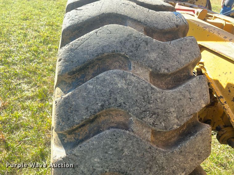 image for item DQ6710 1997 Caterpillar D300E  haul truck