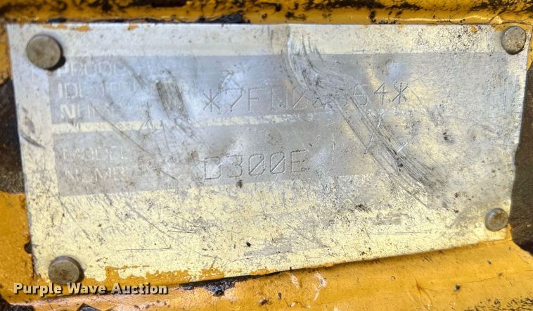 image for item DQ6710 1997 Caterpillar D300E  haul truck