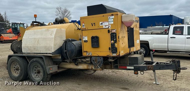 image for item DQ7403 2012 Vermeer V500LE-HD  vacuum excavator