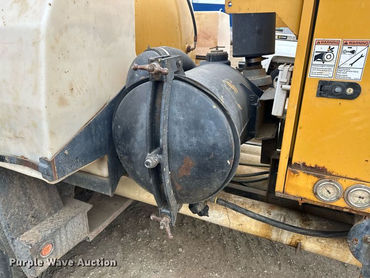 image for item DQ7403 2012 Vermeer V500LE-HD  vacuum excavator