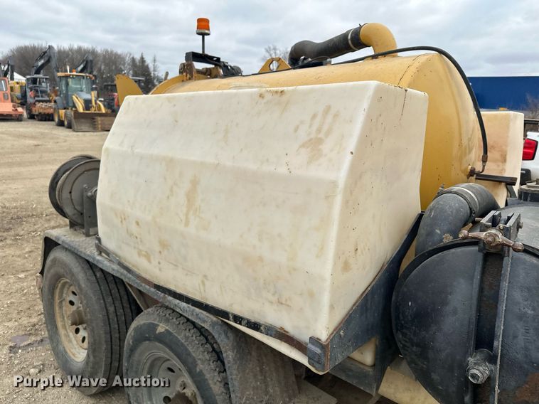 image for item DQ7403 2012 Vermeer V500LE-HD  vacuum excavator