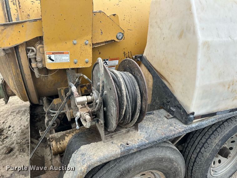 image for item DQ7403 2012 Vermeer V500LE-HD  vacuum excavator